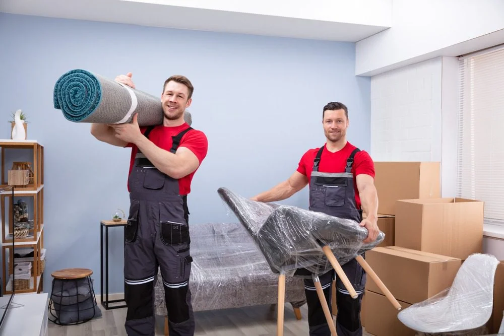 Home movers within Abu dhabi and Dubai.